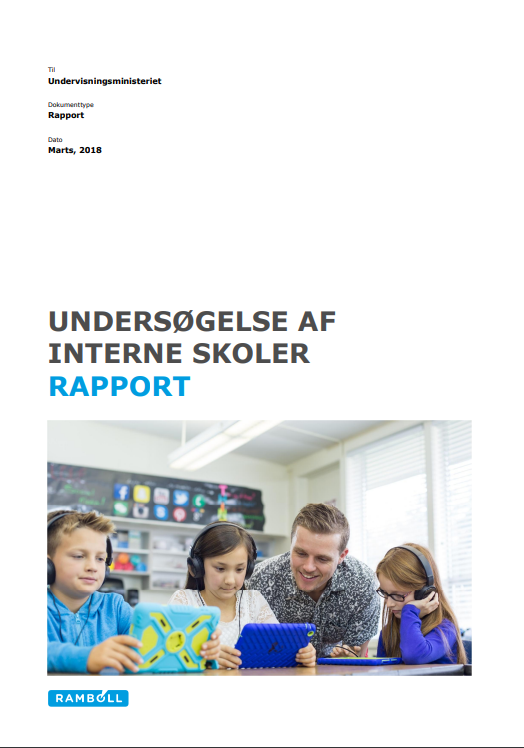 Rapportens forside. Billede af børn med iPads.